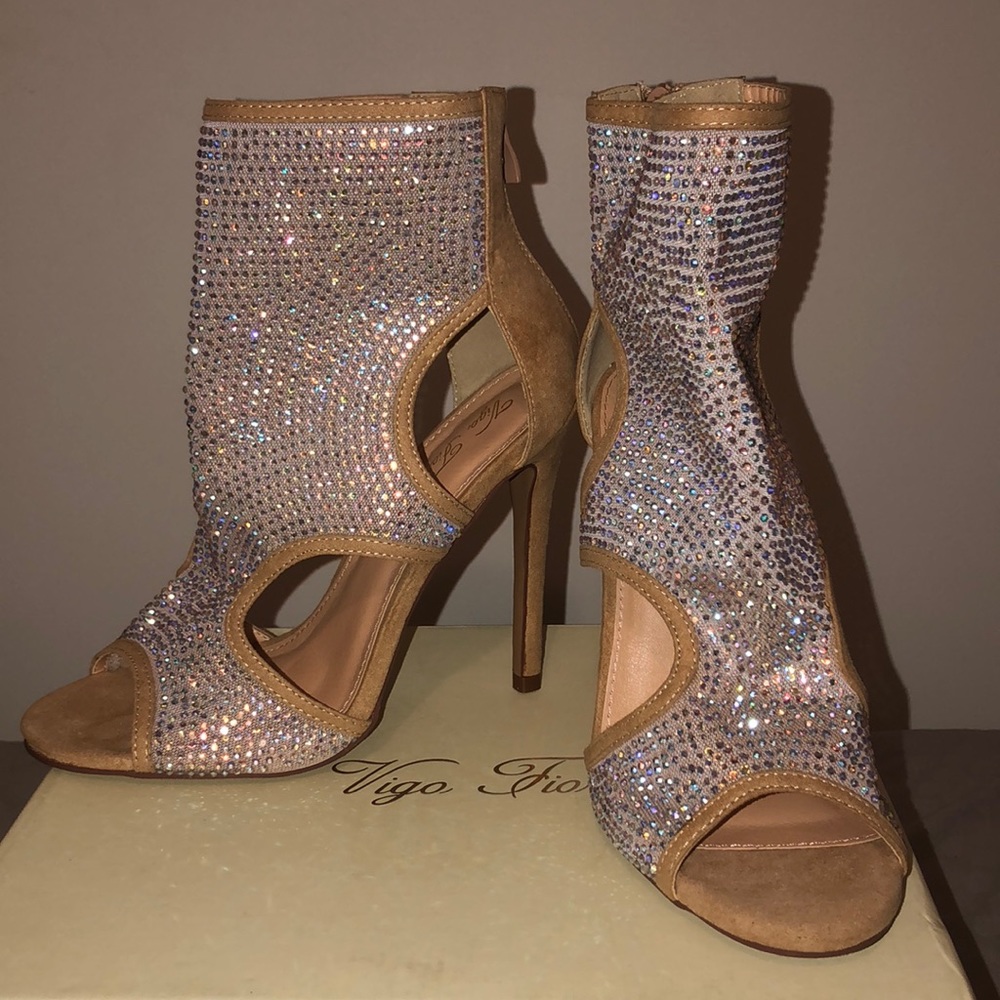 Studded heals